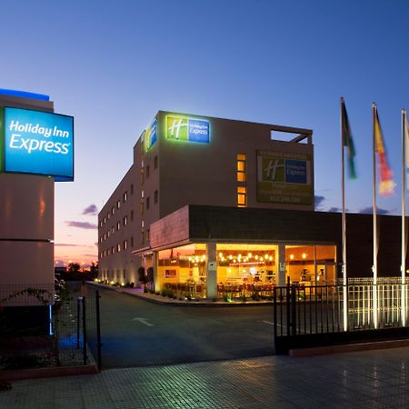 Holiday Inn Express Malaga Airport, An Ihg Hotel Екстериор снимка